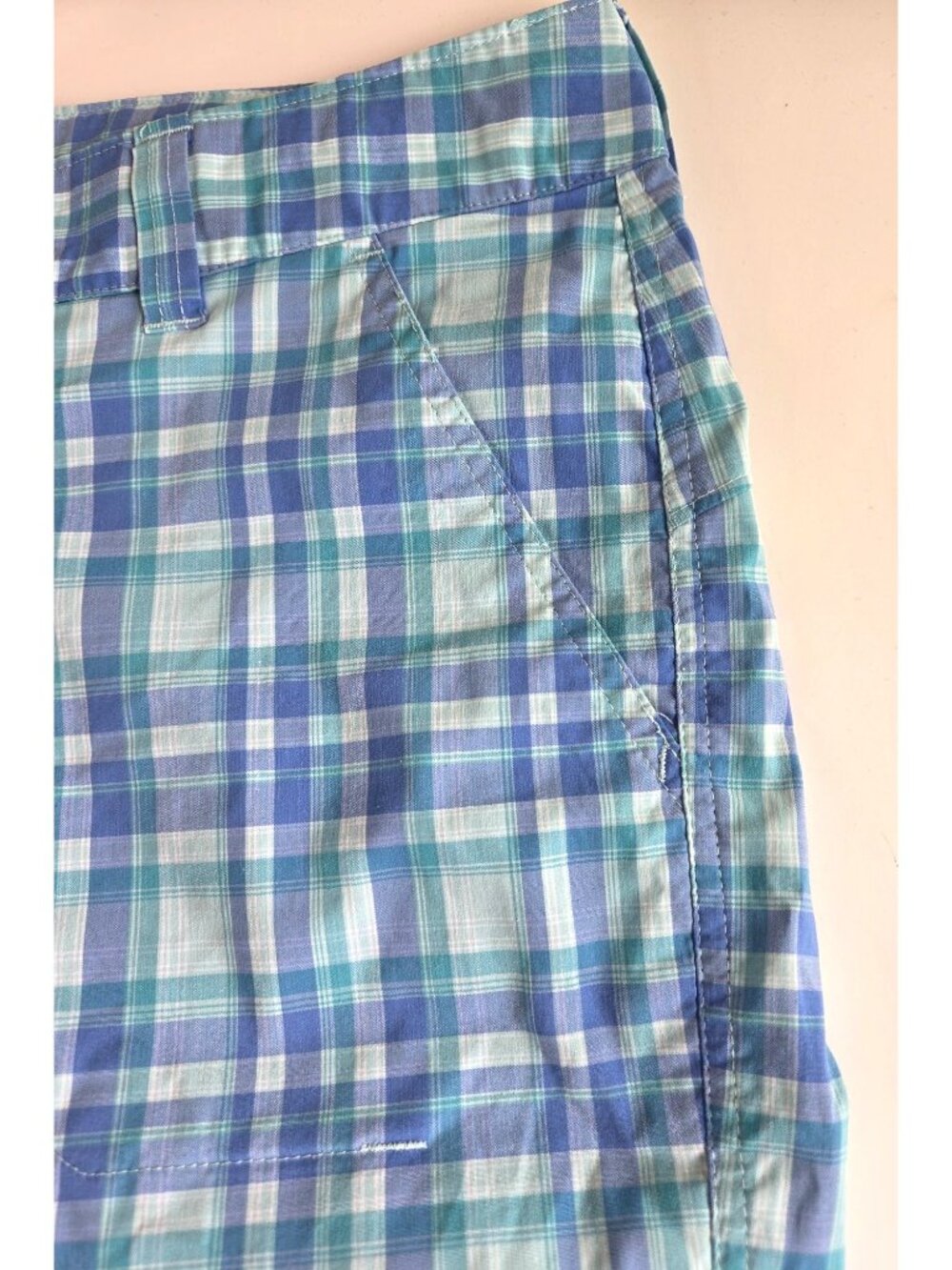 Columbia Women's Saturday Trail II Plaid Shorts Blue Size 12 Hiking Bermuda UPF - Picture 9 of 14